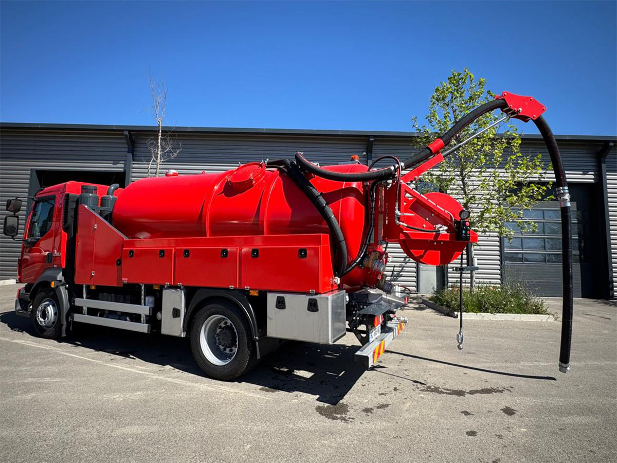 Hydrocureur 16T LJ TRUCKS assainissement fabrication neuf